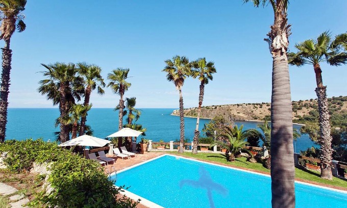 Brucoli House | Holiday house Augusta for 1 - 12 persons with 5 bedrooms - Holiday home