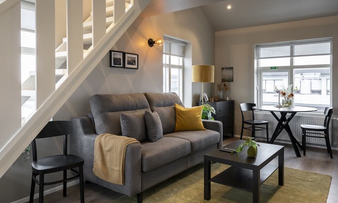 Innri-Njarthvik Apartment | North Star