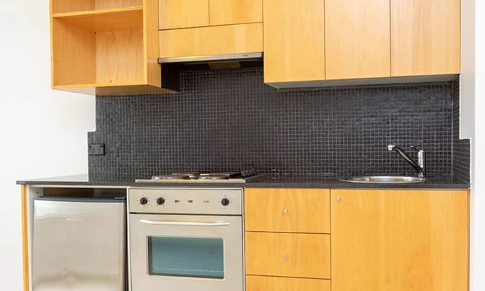 Chippendale Apartment | Entire Studio Apartment in the Heart of Sydney - Perfect for Extended Stays!