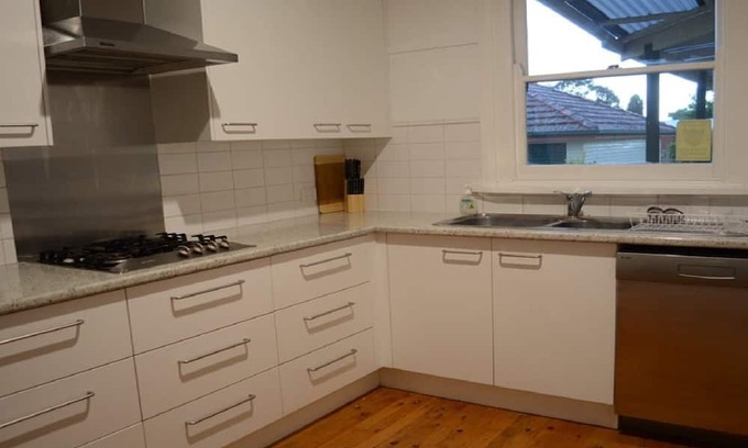 Armidale House | Coolamon on Marsh Armidale