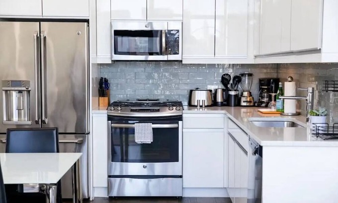 Union City Apartment | One Bedroom - One Bedroom Apartment, Sleeps 4