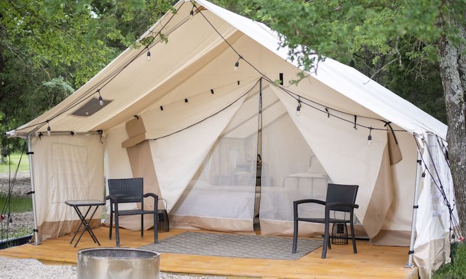 Irene RV Rental | Farmstay and Magical Bell Tent near Corsicana, TX