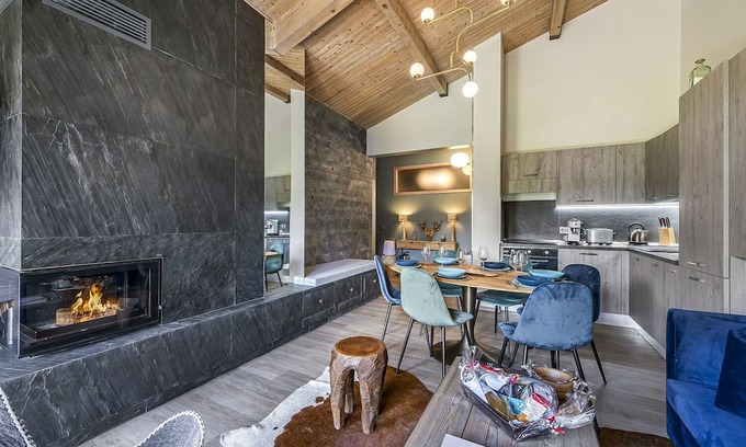 Demi-Quartier Villa | Apartment Paws - Three Bedroom Villa, Sleeps 7