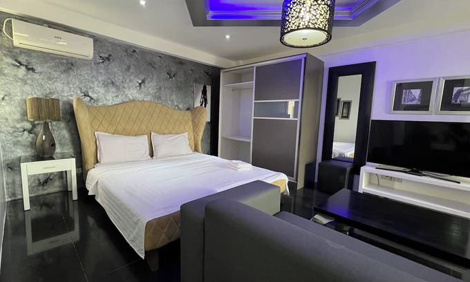 Malabanias Condo | Nice Condo near Walking Street