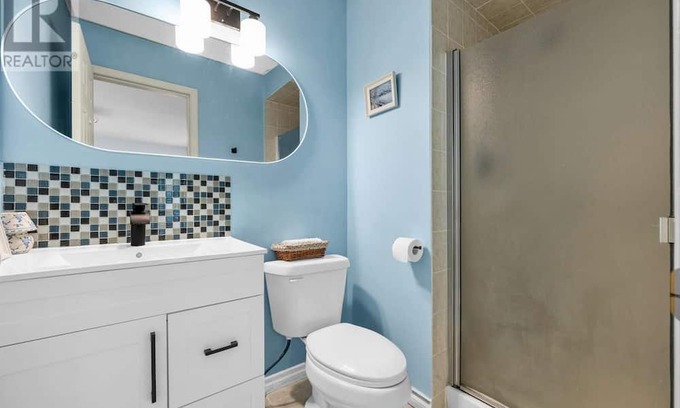 Steveston House | Private room in home Richmond, Canadan2 guests 1 bedrooms 1 in-suite bathrooms