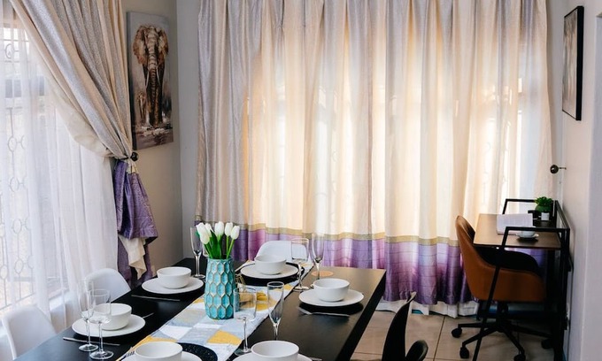 Manzini House | Homely, Spacious, Comfy beds, pillows & crisp linen, coffee, private & secure.