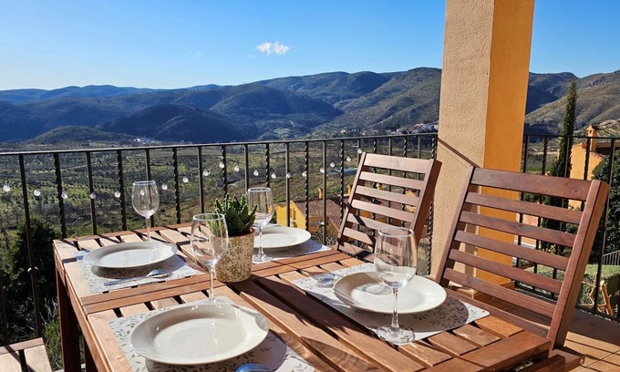 Toras House | Quiet townhouse in the Alto Palancia