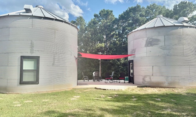 Navasota Cabin | One of a kind grain bin silo cabin getaway near wedding venues and A&M!