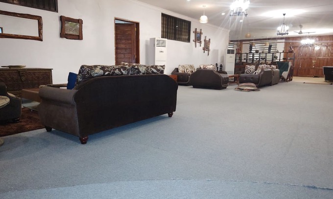 Mwanza Apartment | Spacious 4-bedroom apartment in marvelous Mwanza Region with AC - Penthouse