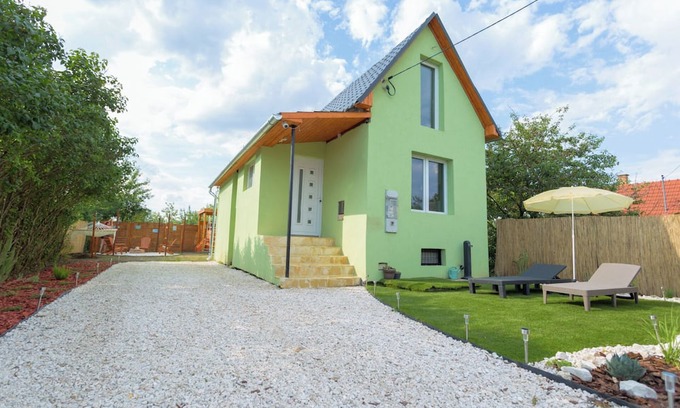 Hajduszoboszlo House | Luxury vacation home with hot tub and garden. Rural location - Pet friendly!