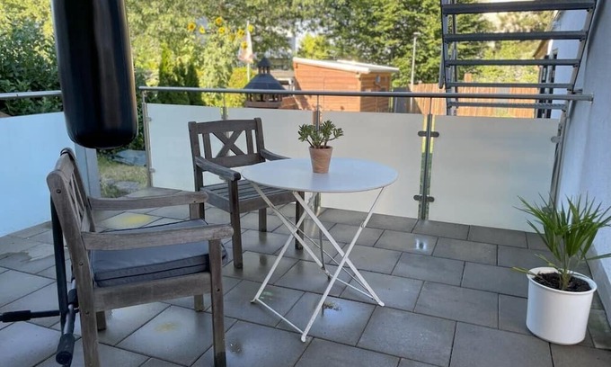 Leinfelden-Echterdingen Apartment | Erlach oasis: Holidays near nature - terrace, forest walks & yoga
