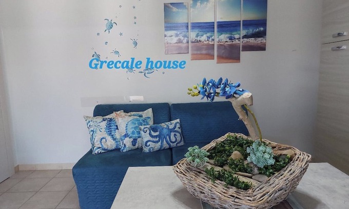 Marina di Vasto Apartment | A stone's throw from the sea, "Grecale house"