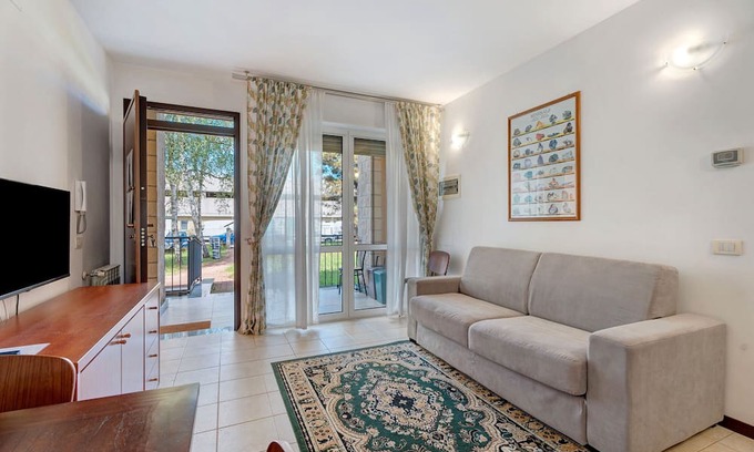 Lonate Pozzolo Apartment | Apartment '5' with Shared Garden, Balcony and Wi-Fi