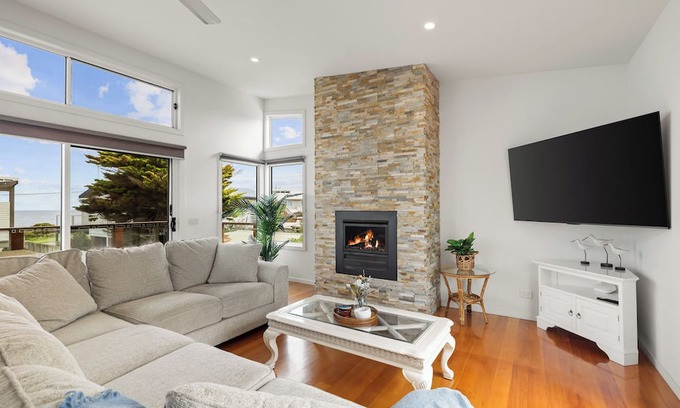 Sunderland Bay House | Esplanade Breeze Sunderland Bay