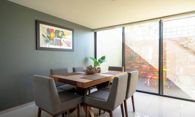 Tlajomulco de Zuniga House | Family Residencia Galicia