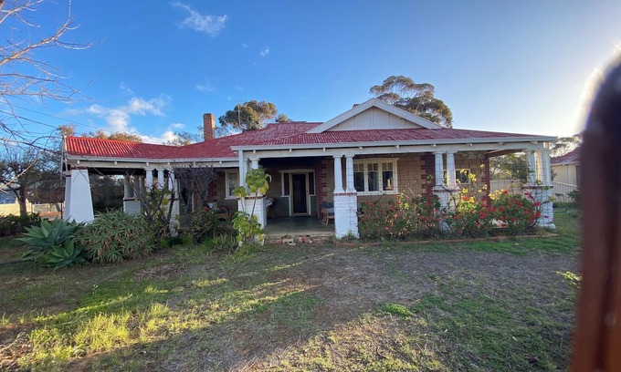 Quairading Cottage | Pink Lakes Quairading