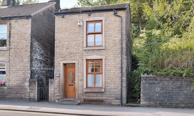 Padfield Cottage | 1 bedroom accommodation in Glossop