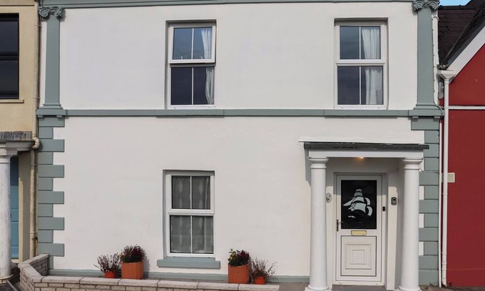 Llansteffan Cottage | 3 bedroom accommodation in Llansteffan, near Carmarthen