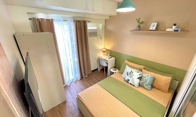 Ugong Condo | The Sunset Studio @ Kasara Residences with Netflix
