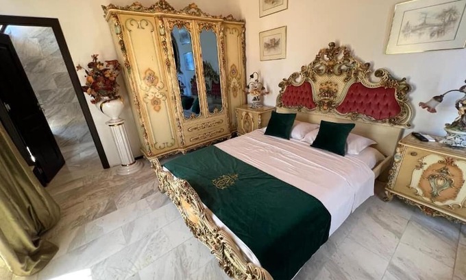 Eforie Nord Apartment | Canada Castle -Luxury Vila & Apartment with Sea View