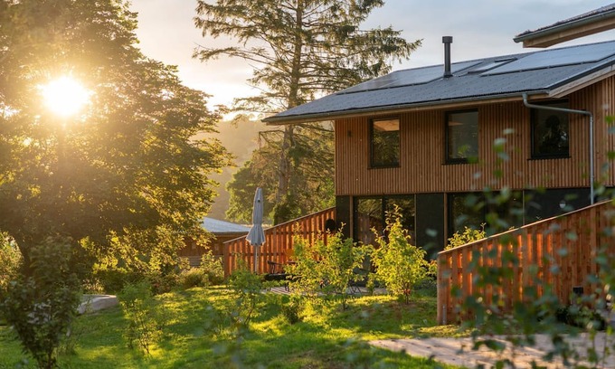 Westbrook Court Cottage | Cedar Lodge - Luxury Cottages