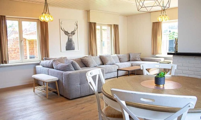 Wingene House | Vacation home Lammersdamhoeve: tranquility, space and nature. Dogs allowed!
