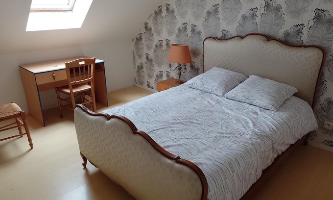 Lieusaint Condo | Spacious room in residential area, close to amenities, RER bus 40mn from Paris