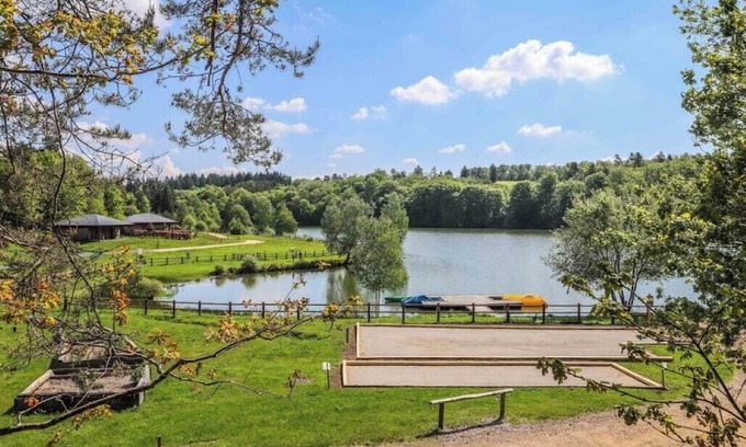 Meyrignac-l'Eglise Ski Chalet | Le Dom des Monédières Ch 3P6H