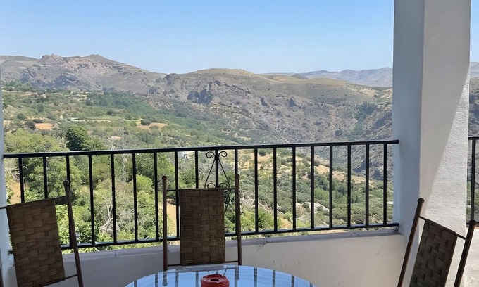 Pitres Apartment | Apartment 'Chaparra Pitres Apart Atalbéitar' with Mountain Views, Shared Pool and Wi-Fi