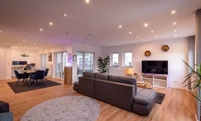 Hulzweiler Apartment | Serviced apartment with fully furnished workspace