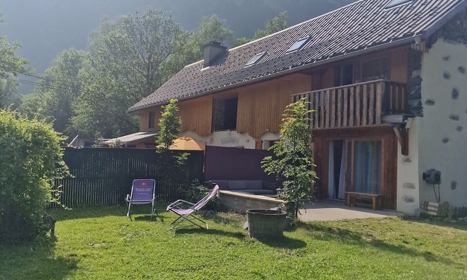 Le Bourg-d'Oisans Apartment | Superb apartment for seasonal or year-round rental in le Bourg-d'Oisans Isère