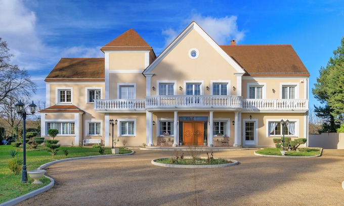 Poigny la Foret Villa | Villa Westwood - Les Demoiselles à Versailles