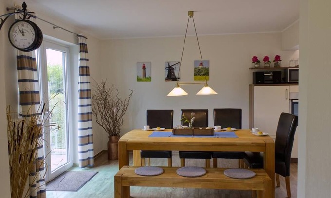 Daenschendorf House | Inselblume 40 - Vacation house with garden in Dänschendorf