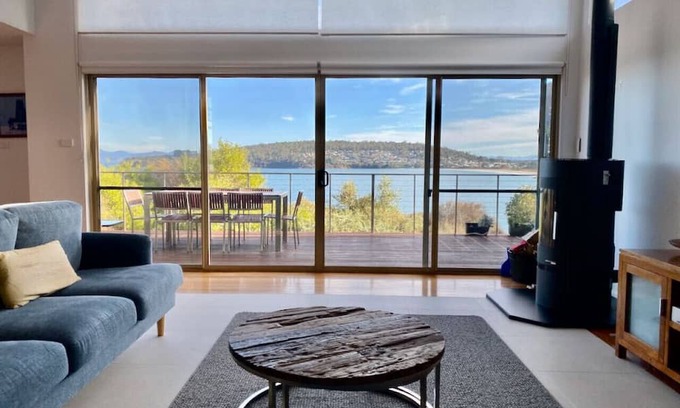 Primrose Sands House | Waterfront Primrose Retreat