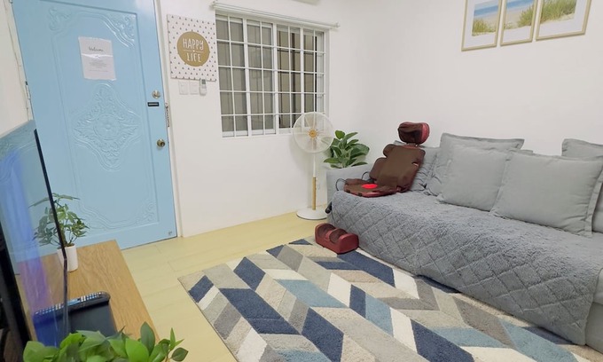 Buck Estate House | Modern Minimalist Townhouse in Paranaque City