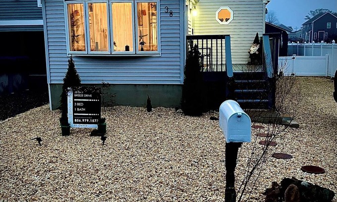 Osbornsville House | Charming 3-bedroom house with WiFi, AC in lovely Toms River