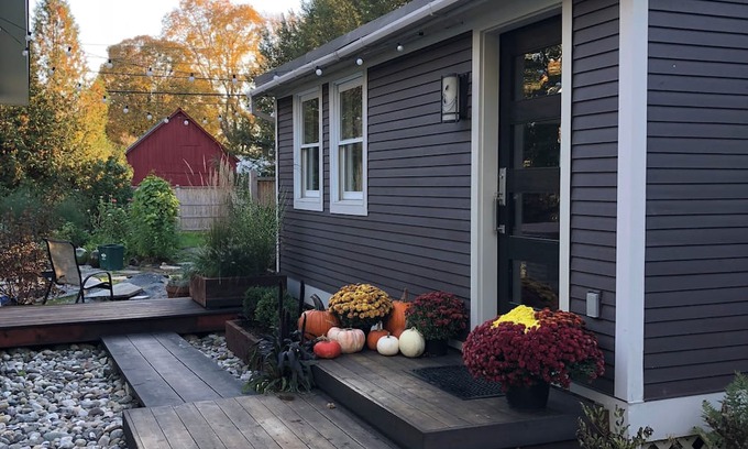 Manchester Center House | In Town Delight!