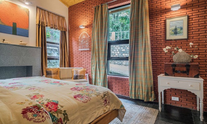 Bhimtal Villa | Spring Casa by Ebony Stays | Luxury 4BHK Villa in Bhimtal with Valley Views