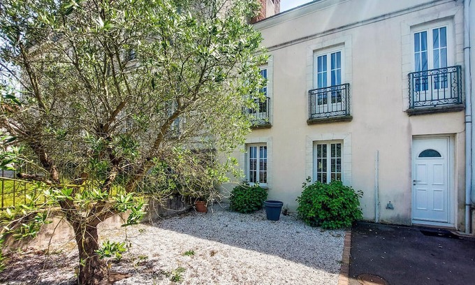 Paimboeuf House | 4 bedroom awesome home in Paimboeuf