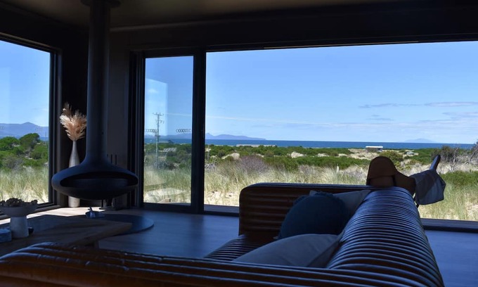Dolphin Sands House | Anasa - Freycinet Holiday Houses